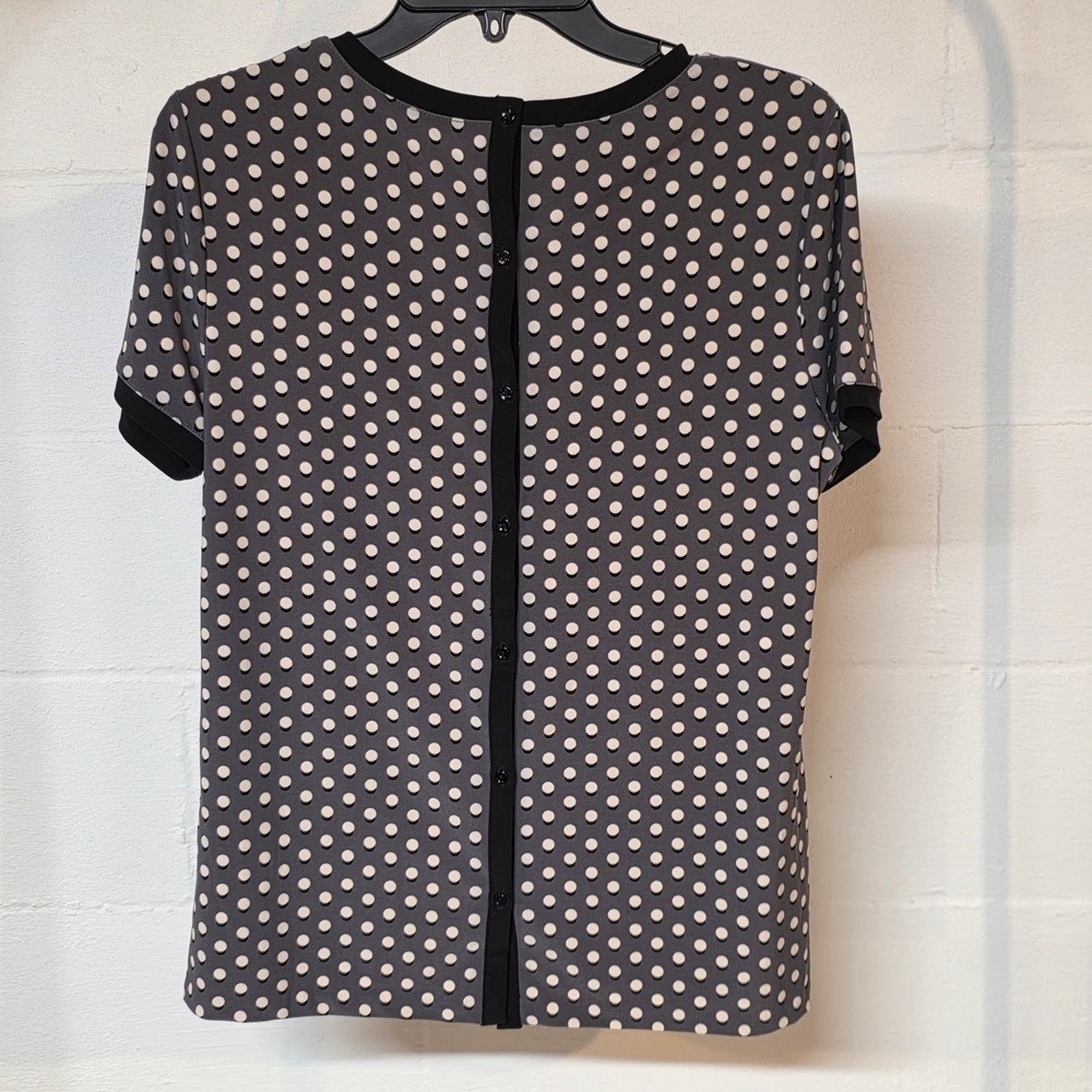 Anne Klein Polka Dot Pearly Dot Button-Back Blouse Size M - Picture 9 of 10